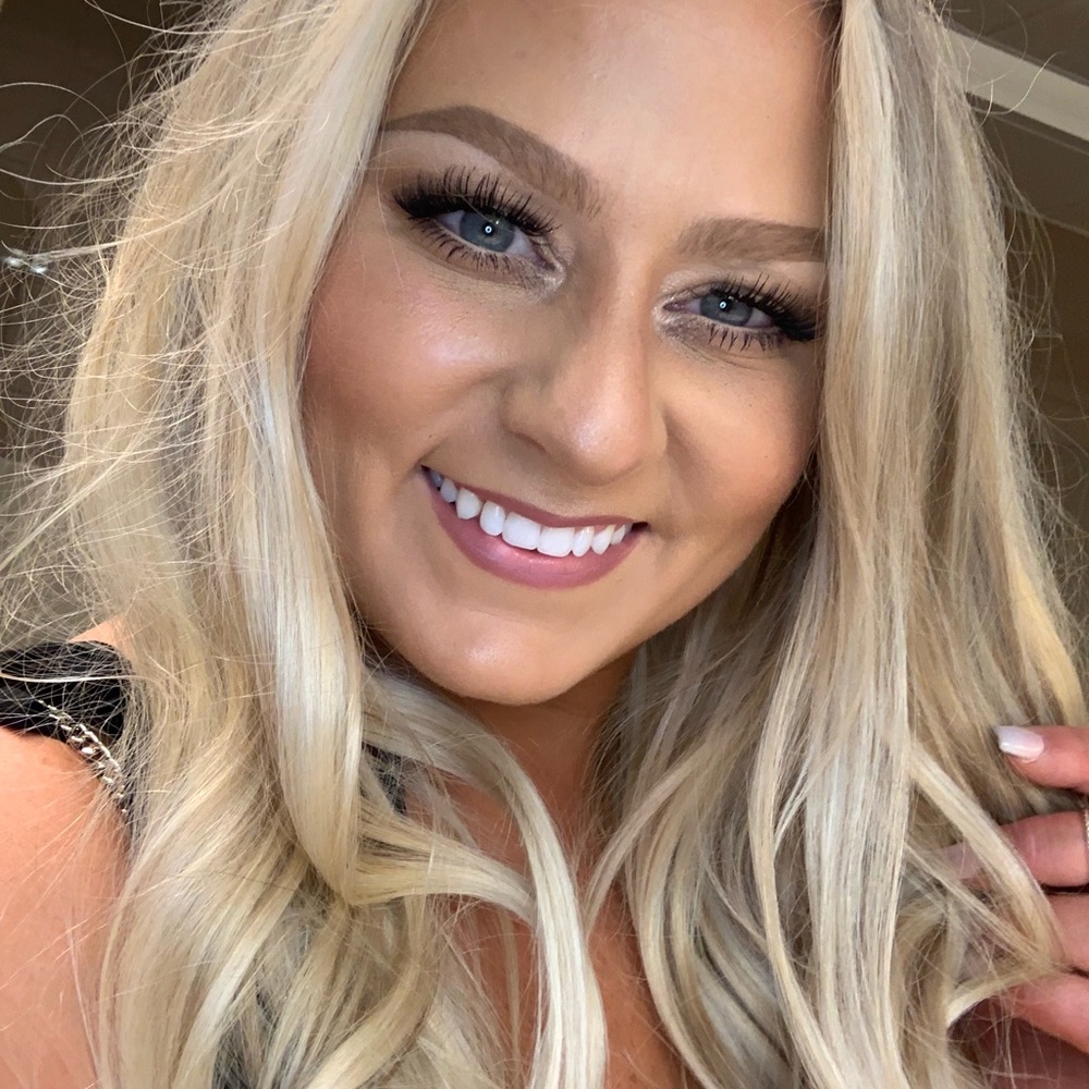 Meet your Posher, Nikki